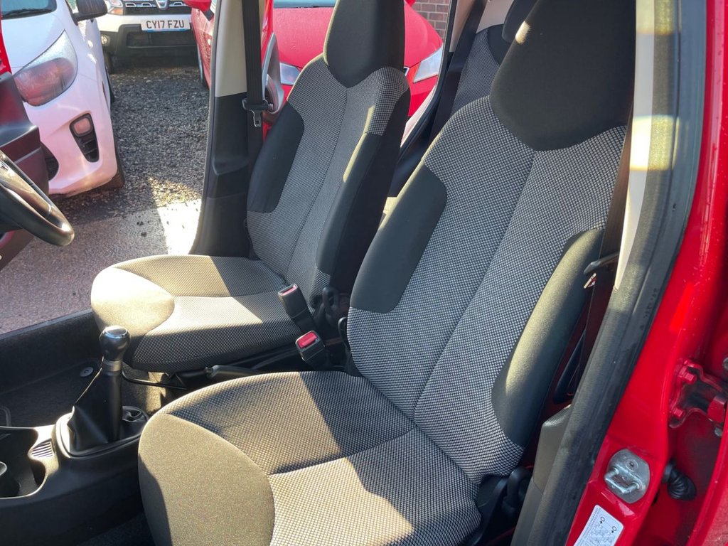 Used Toyota AYGO 2014 for sale - 76792165: Photo 23