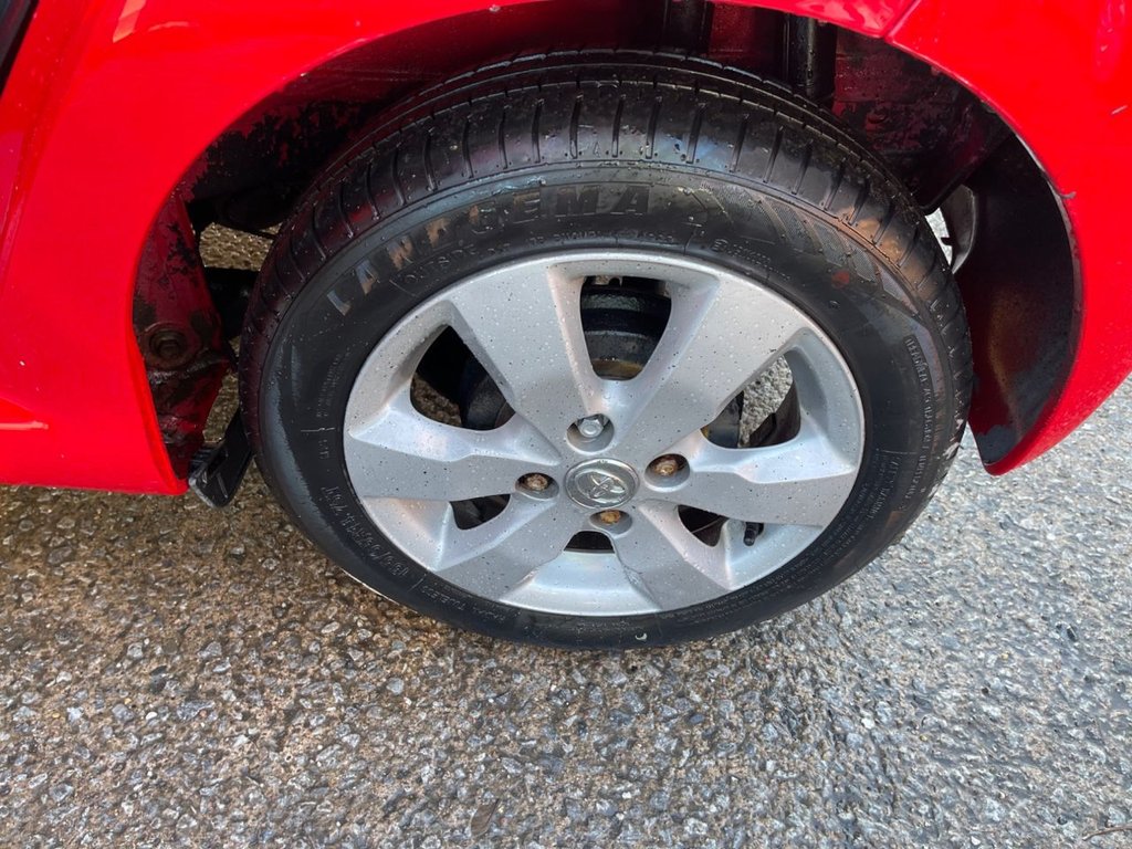 Used Toyota AYGO 2014 for sale - 76792165: Photo 32