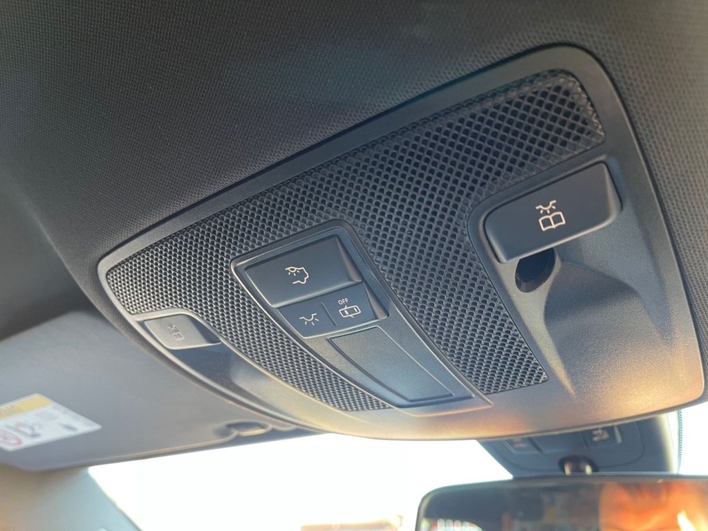 Used Mercedes-Benz A-Class 2015 for sale - 77010167: Photo 8