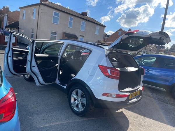 Used Kia Sportage 2011 for sale - 76056917: Photo 2
