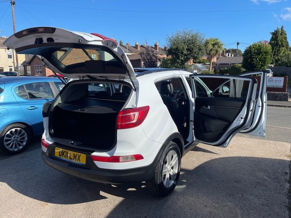 Used Kia Sportage 2011 for sale - 76056917: Photo 4