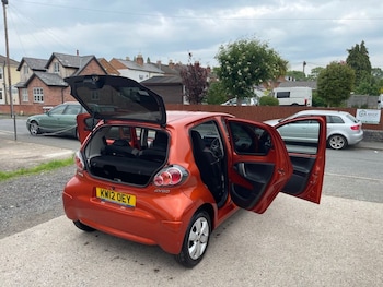 Used Toyota AYGO 2012 for sale - 78372350: Photo