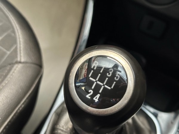 Used Vauxhall Corsa 2017 for sale - 75986083: Photo 32