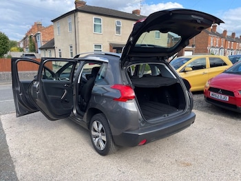 Used Peugeot 2008 2015 for sale - 75451160: Photo