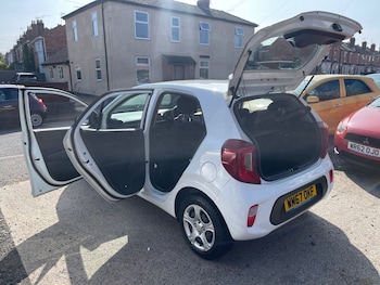 Used Kia Picanto 2018 for sale - 75171312: Photo