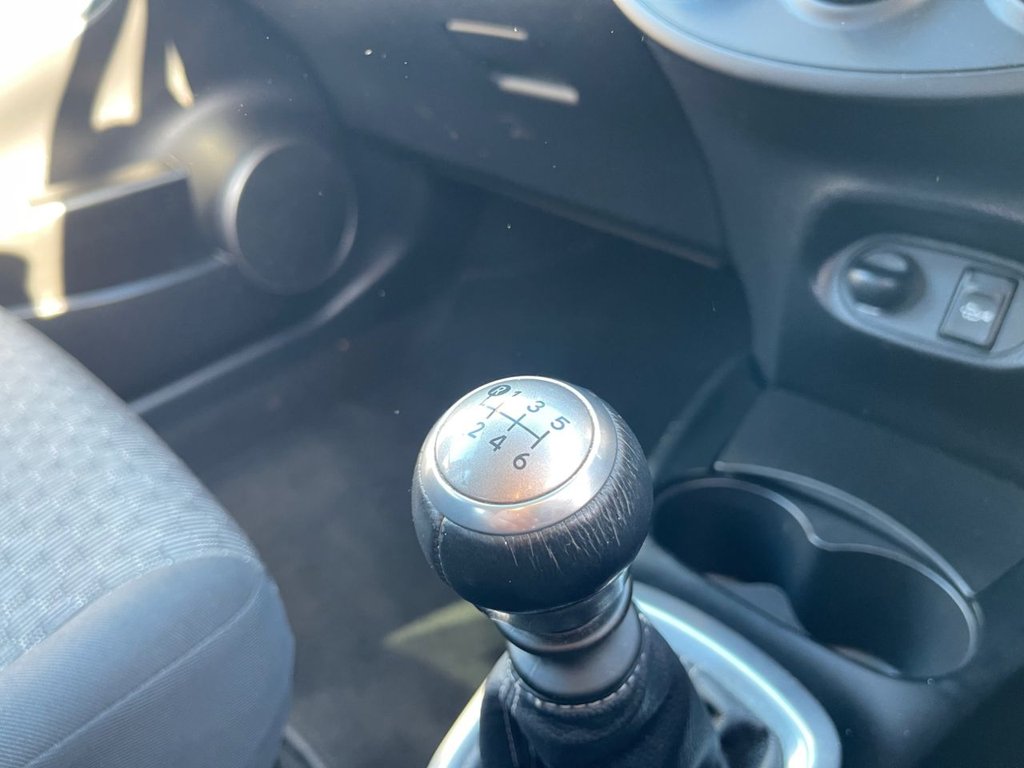 Used Toyota Yaris 2015 for sale - 76496569: Photo 14