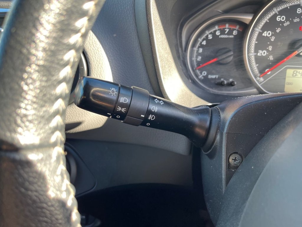 Used Toyota Yaris 2015 for sale - 76496569: Photo 18