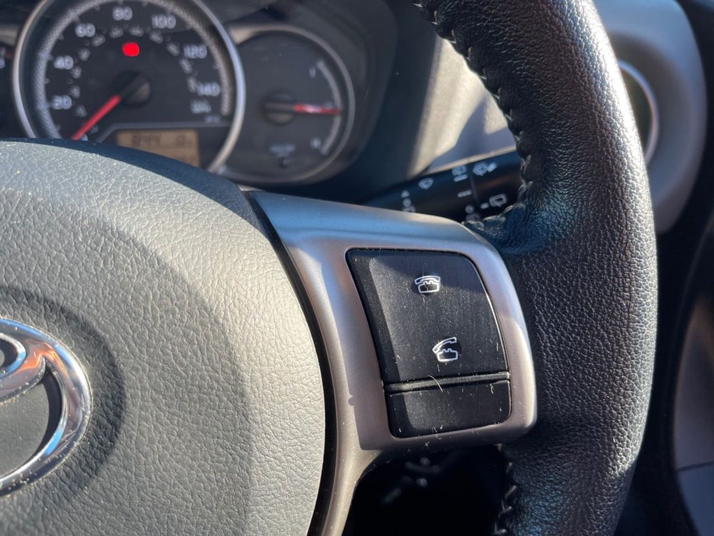 Used Toyota Yaris 2015 for sale - 76496569: Photo 20