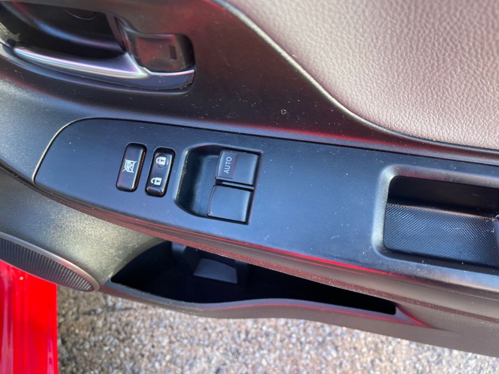 Used Toyota Yaris 2015 for sale - 76496569: Photo 25