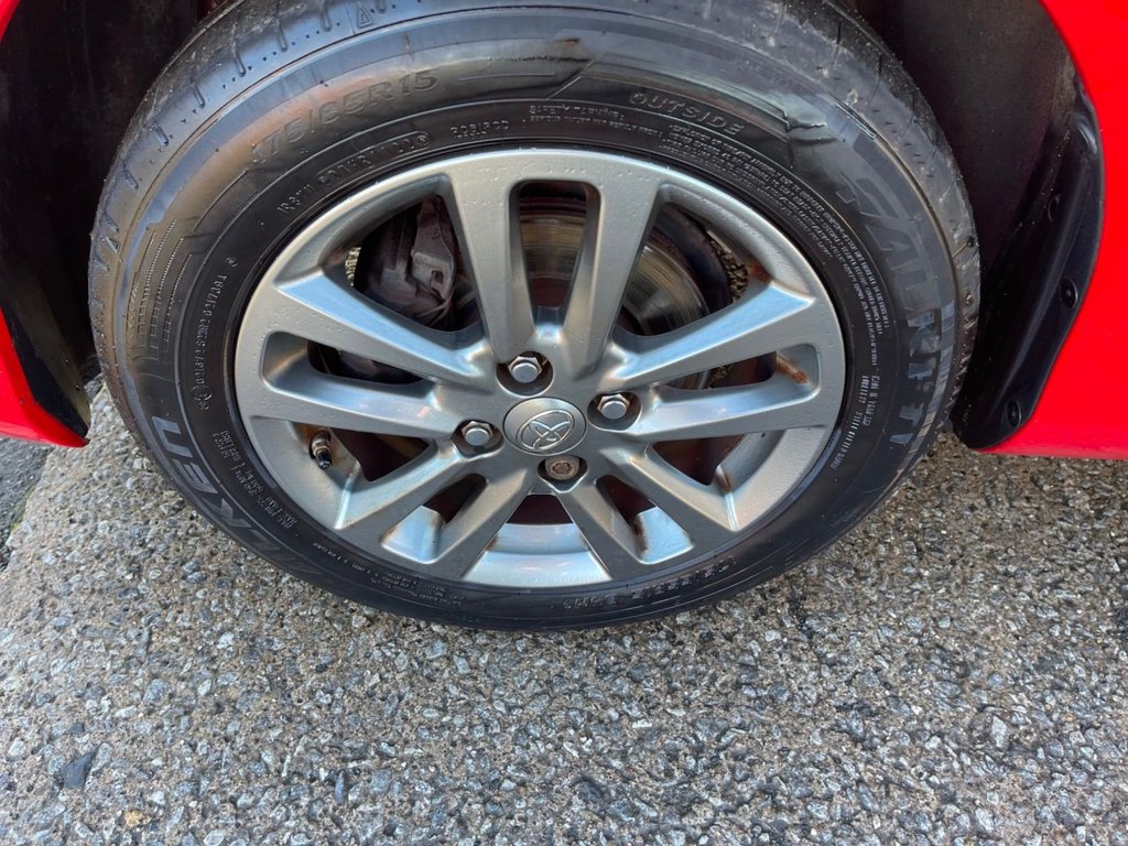 Used Toyota Yaris 2015 for sale - 76496569: Photo 40