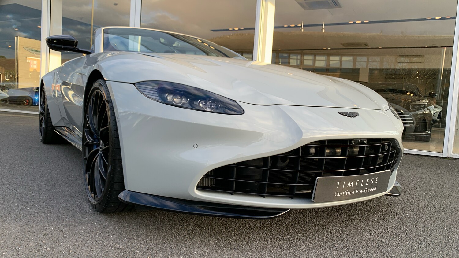 Used Aston Martin Vantage 2023 for sale - 76387065: Photo 17