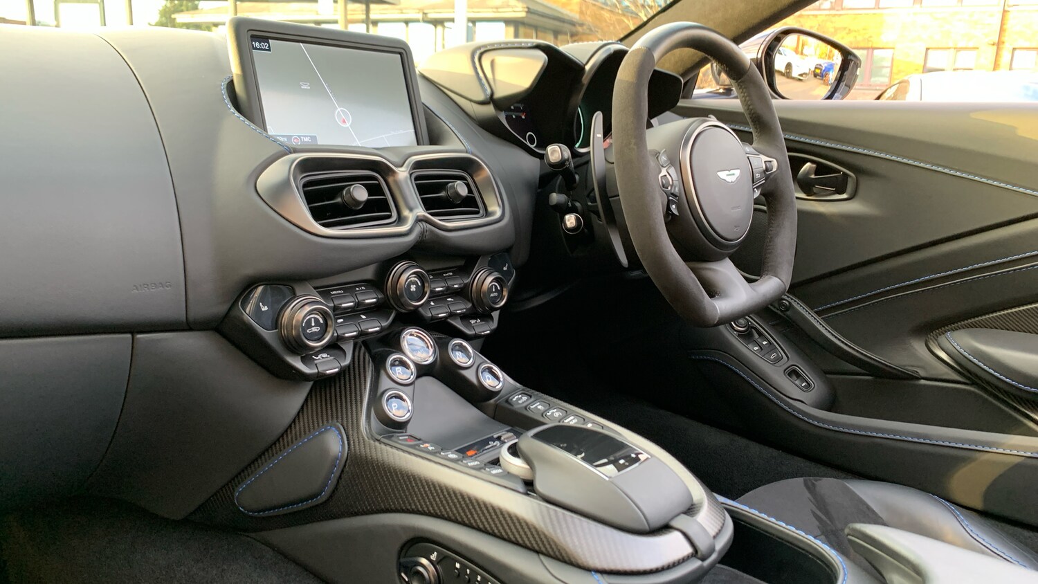 Used Aston Martin Vantage 2023 for sale - 76387065: Photo 18