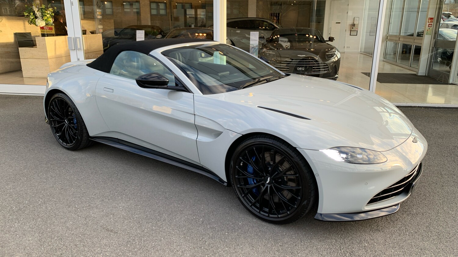 Used Aston Martin Vantage 2023 for sale - 76387065: Photo 22