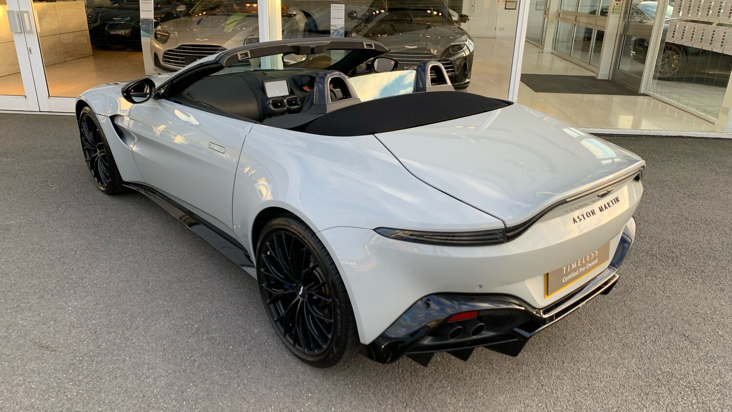 Used Aston Martin Vantage 2023 for sale - 76387065: Photo 24