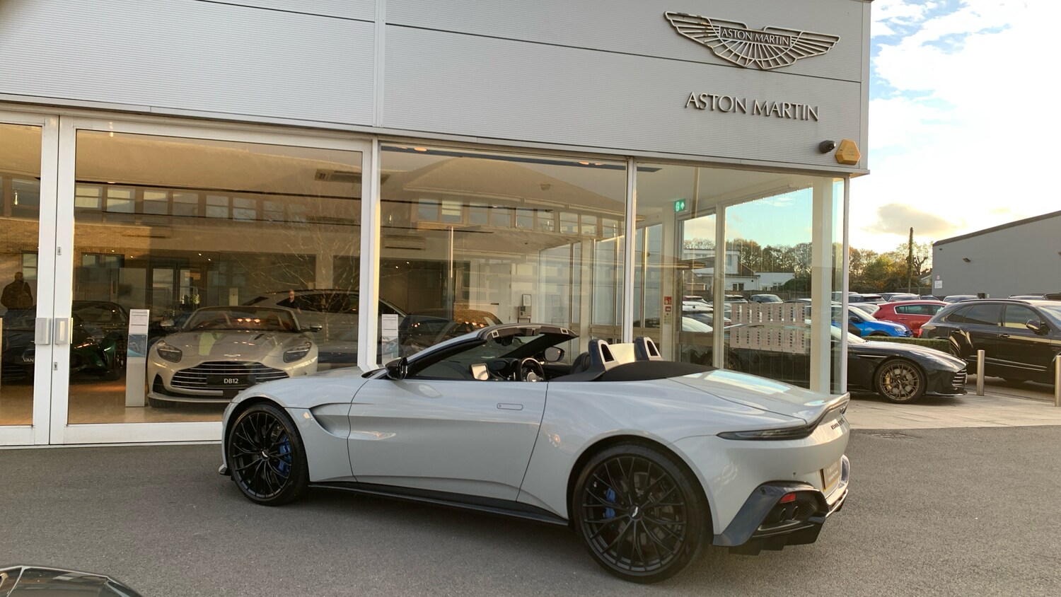 Used Aston Martin Vantage 2023 for sale - 76387065: Photo 25