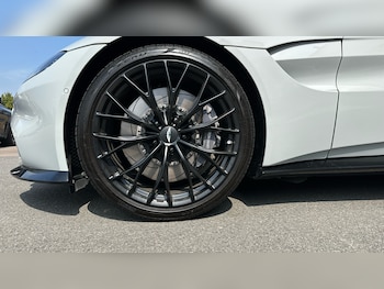 Used Aston Martin Vantage 2023 for sale - 76387065: Photo