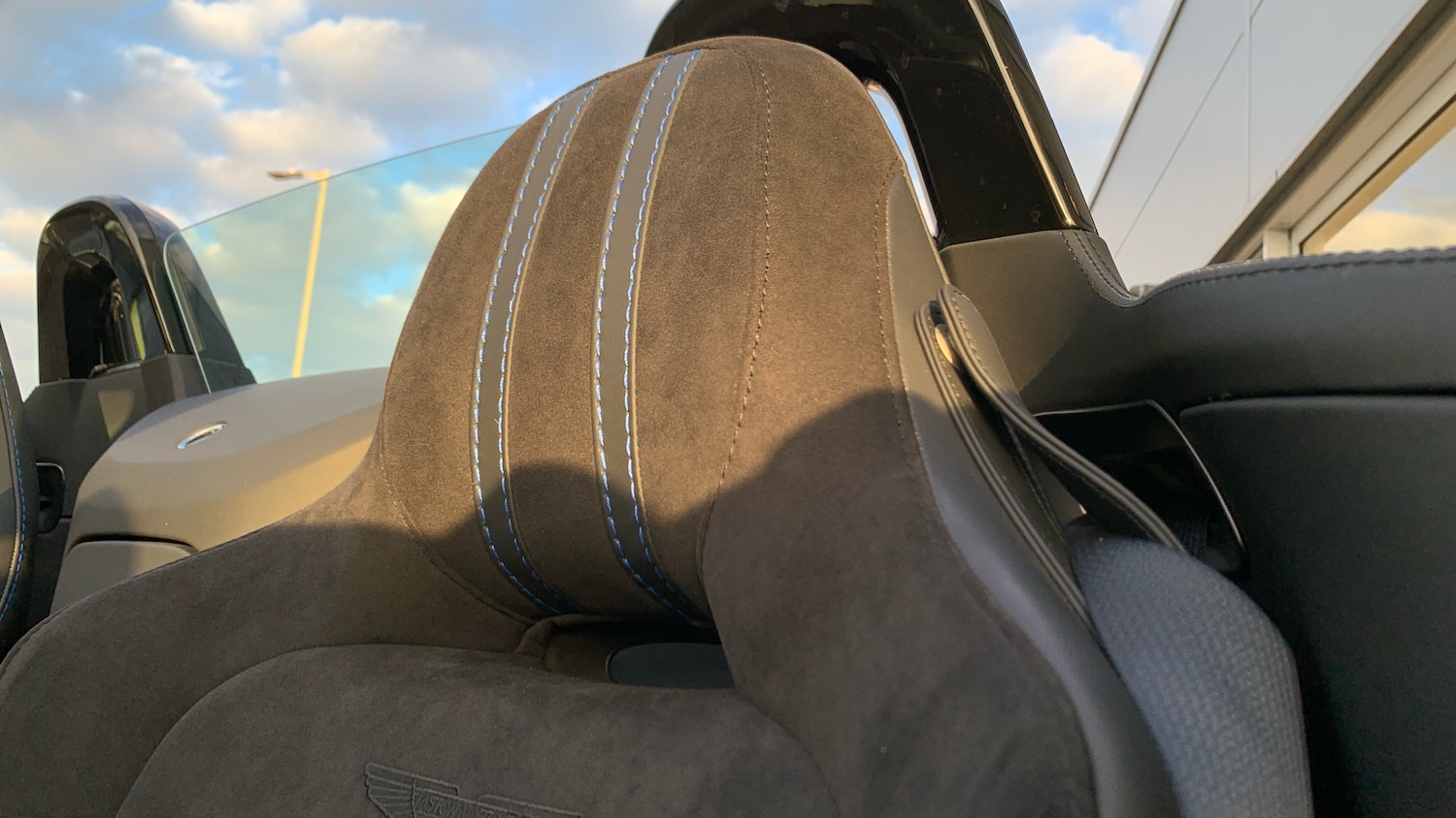 Used Aston Martin Vantage 2023 for sale - 76387065: Photo 5