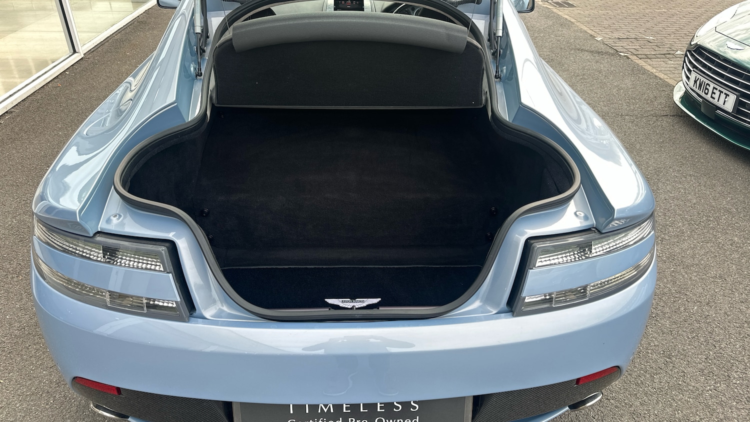 Used Aston Martin Vantage 2016 for sale - 76134387: Photo 23