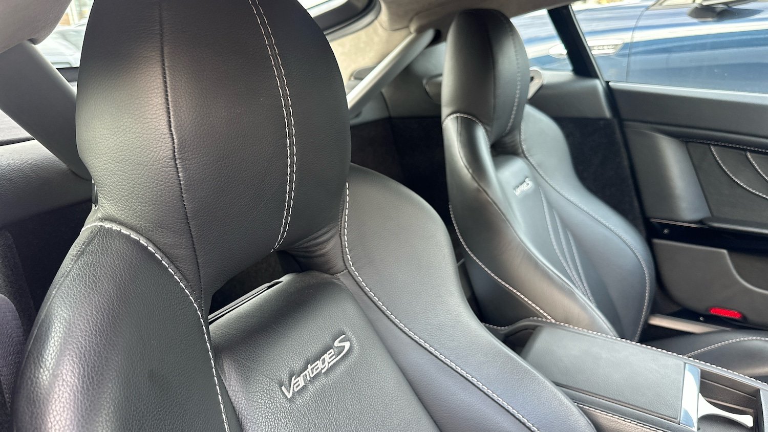 Used Aston Martin Vantage 2016 for sale - 76134387: Photo 5
