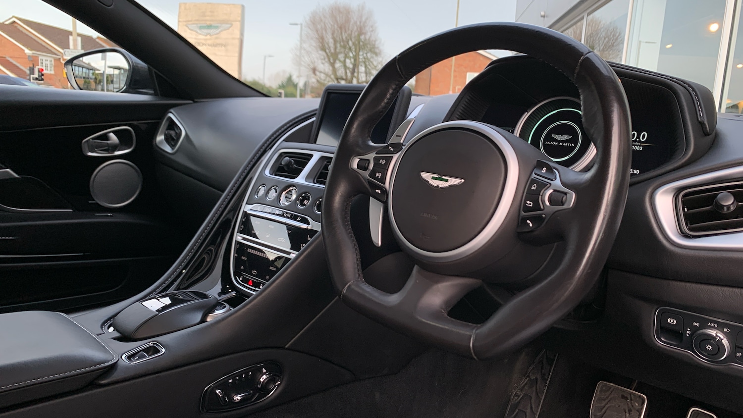 Used Aston Martin DB11 2019 for sale - 77357053: Photo 19