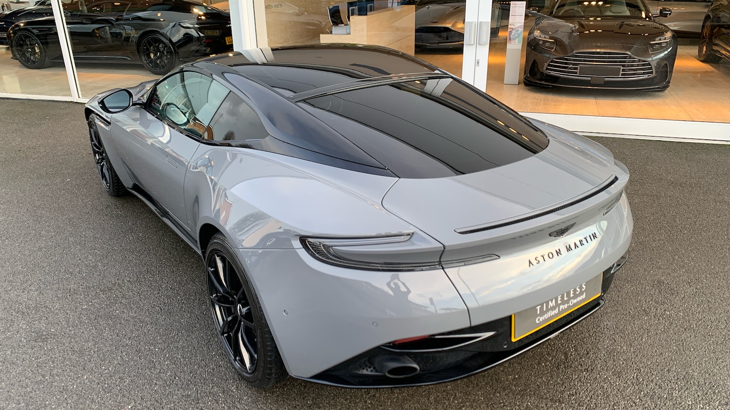 Used Aston Martin DB11 2019 for sale - 77357053: Photo 21