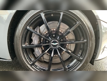 Used Aston Martin DB11 2019 for sale - 77357053: Photo