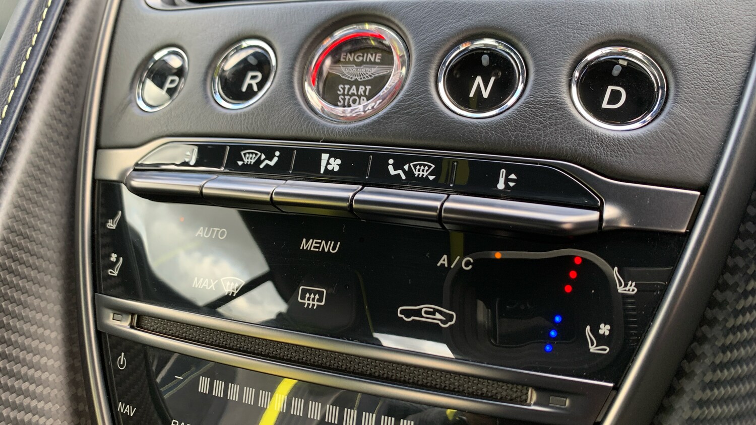 Used Aston Martin DB11 for sale - 76396782: Photo 15