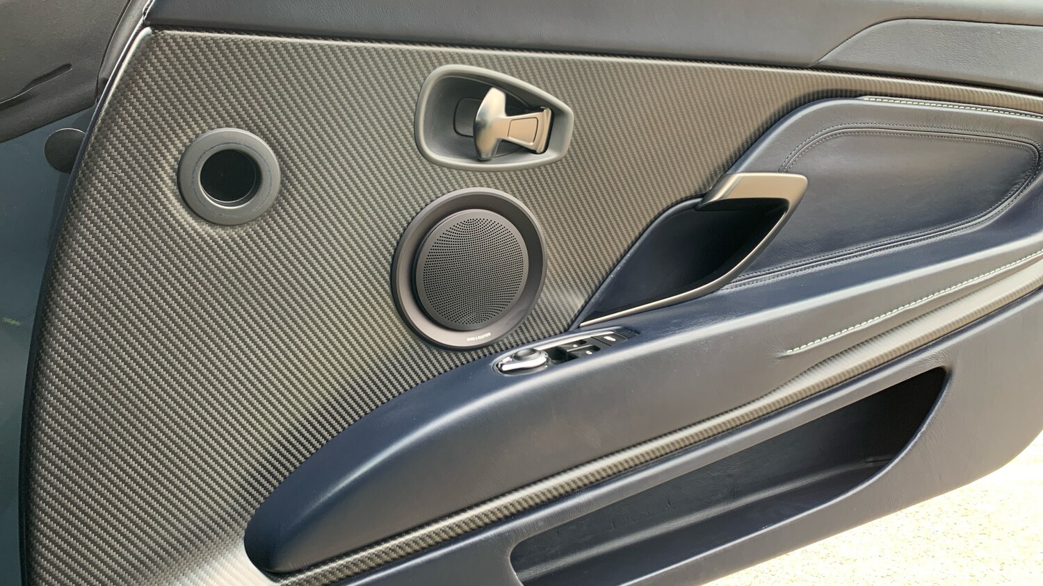 Used Aston Martin DB11 for sale - 76396782: Photo 17