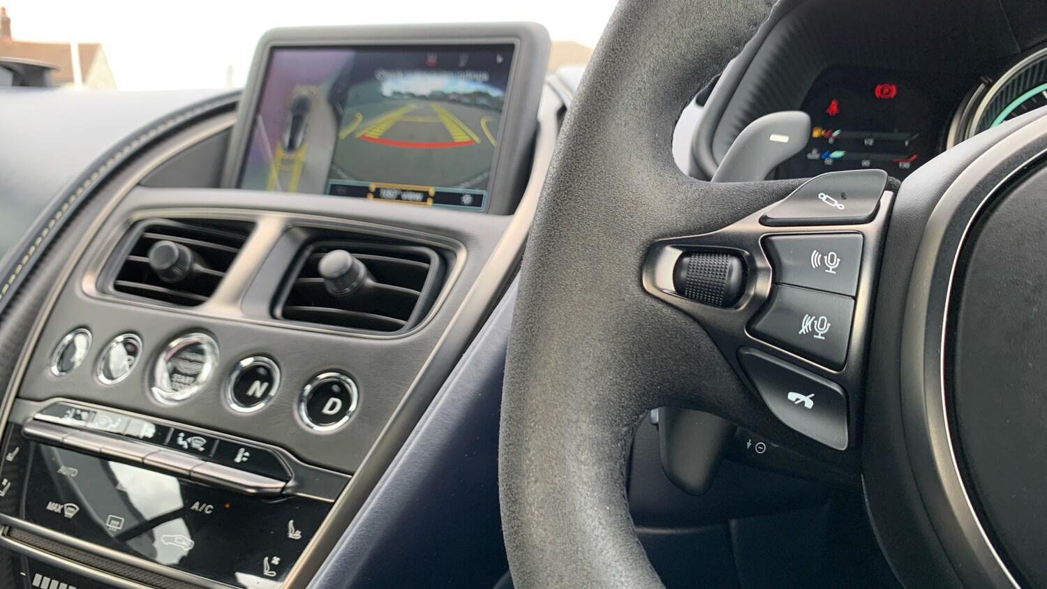 Used Aston Martin DB11 for sale - 76396782: Photo 18