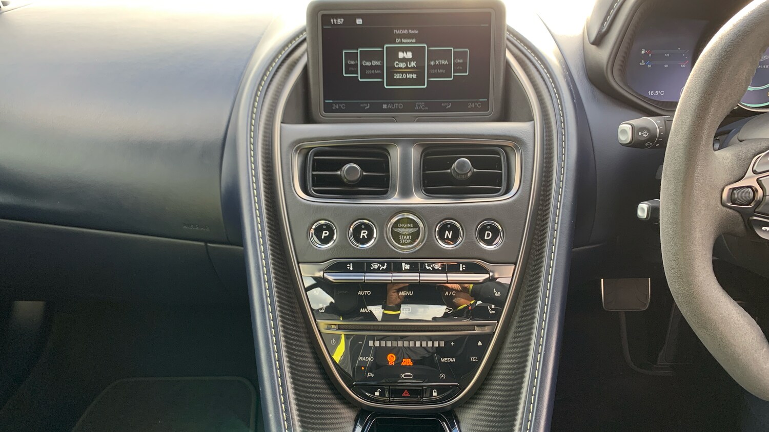 Used Aston Martin DB11 for sale - 76396782: Photo 9