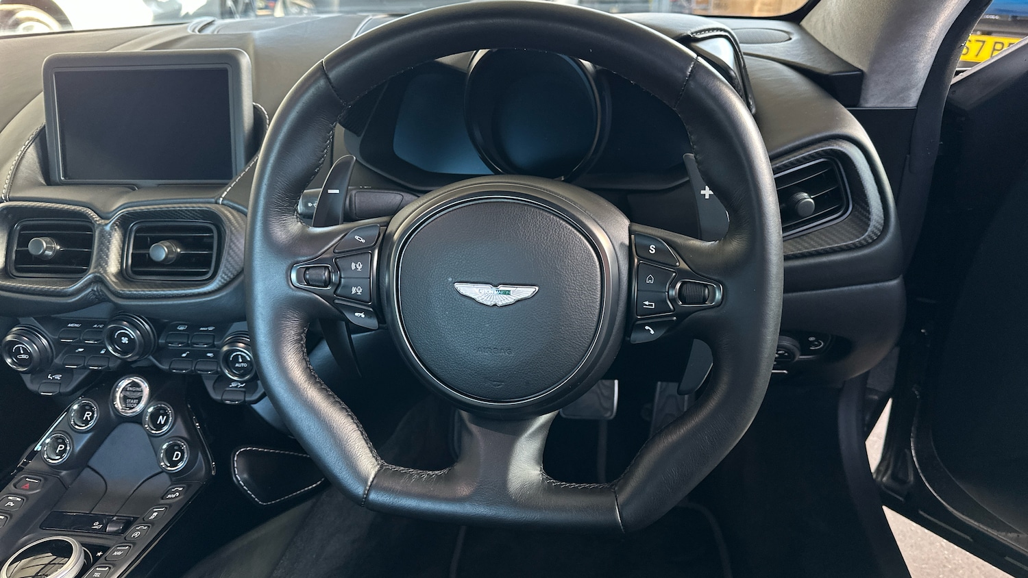 Used Aston Martin Vantage 2019 for sale - 76368826: Photo 10