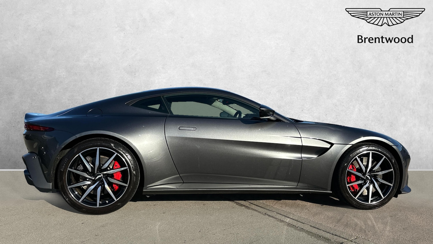 Used Aston Martin Vantage 2019 for sale - 76368826: Photo 12