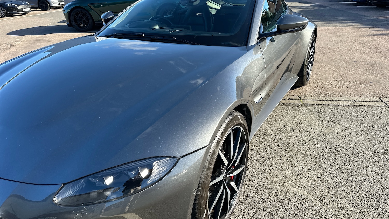Used Aston Martin Vantage 2019 for sale - 76368826: Photo 15