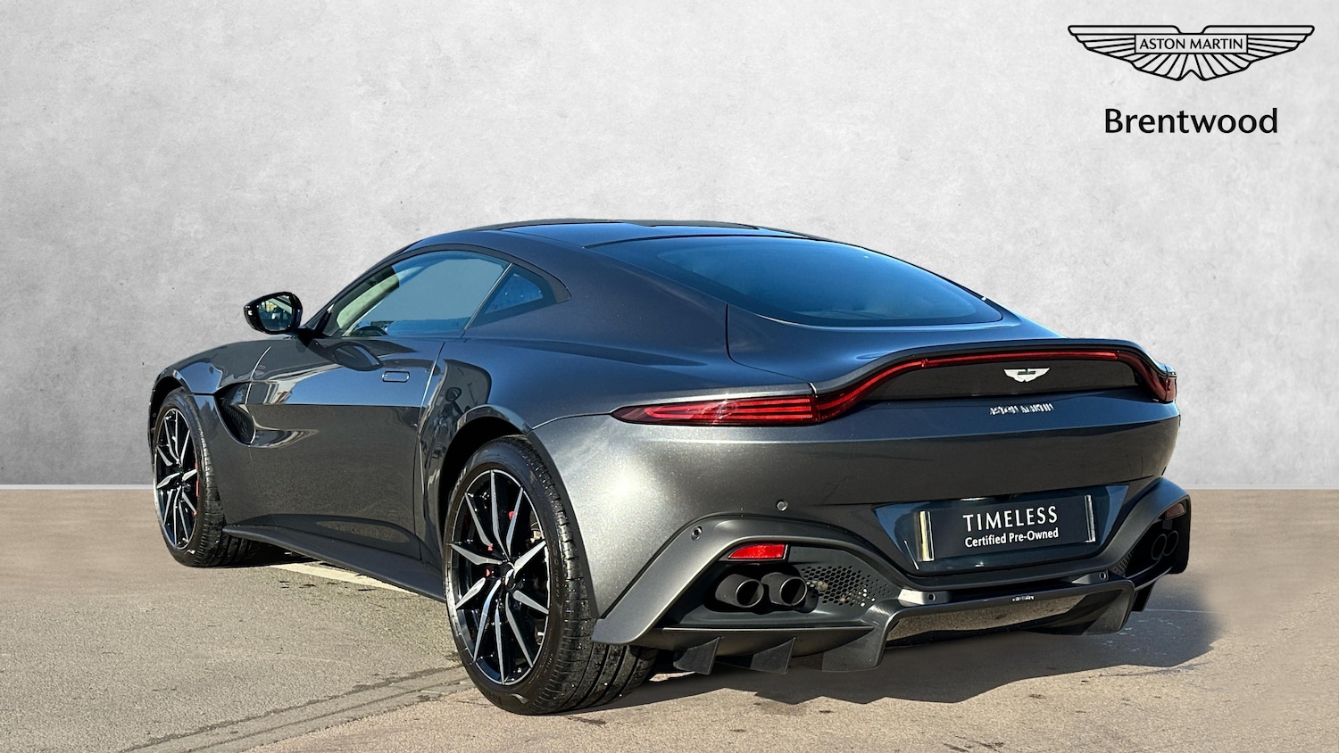 Used Aston Martin Vantage 2019 for sale - 76368826: Photo 2