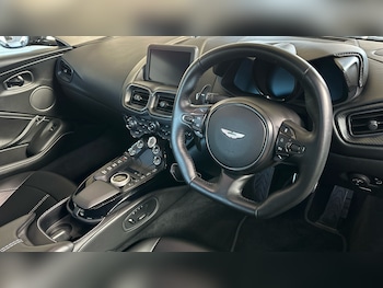 Used Aston Martin Vantage 2019 for sale - 76368826: Photo