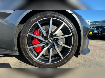 Used Aston Martin Vantage 2019 for sale - 76368826: Photo