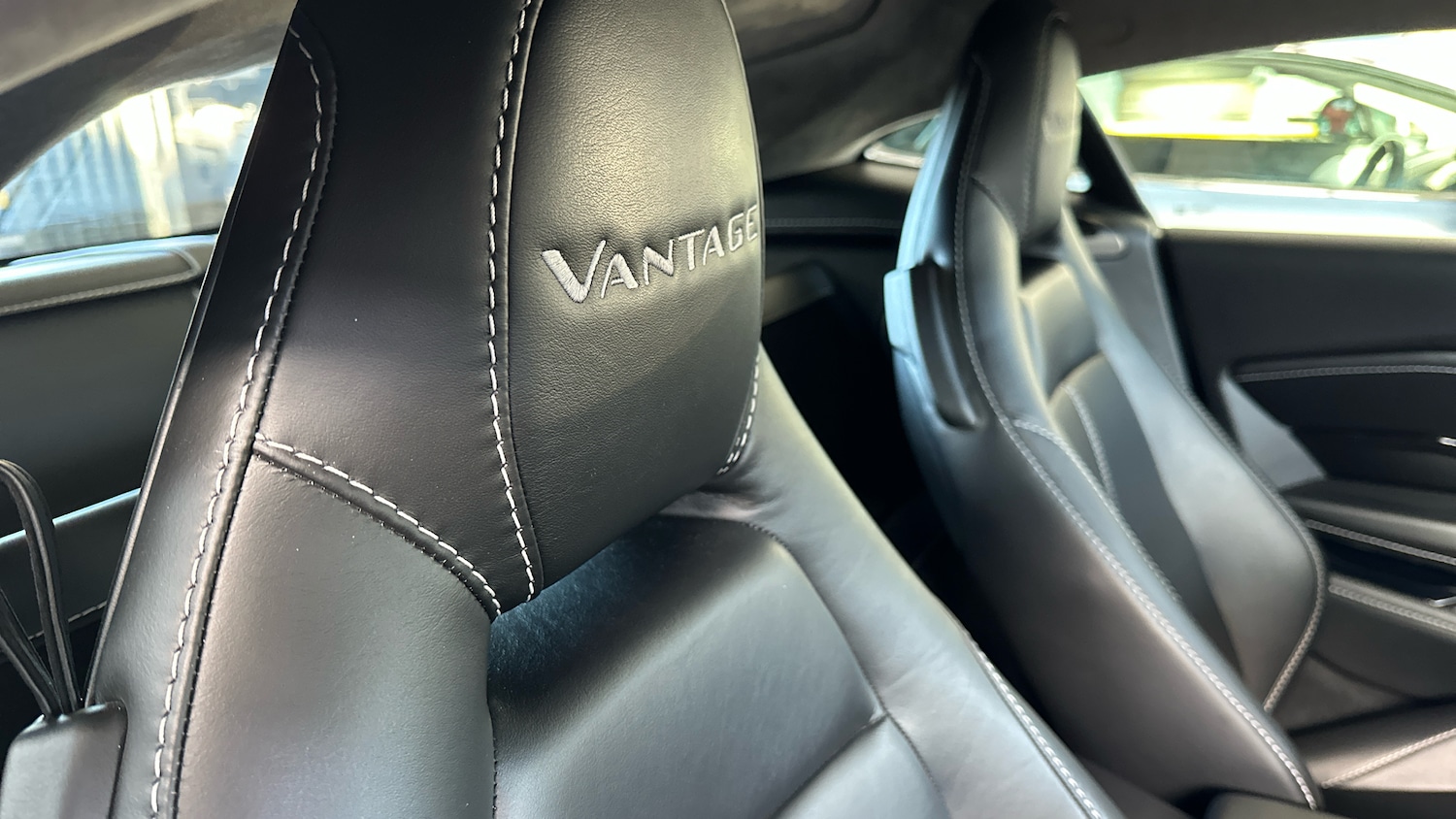 Used Aston Martin Vantage 2019 for sale - 76368826: Photo 5