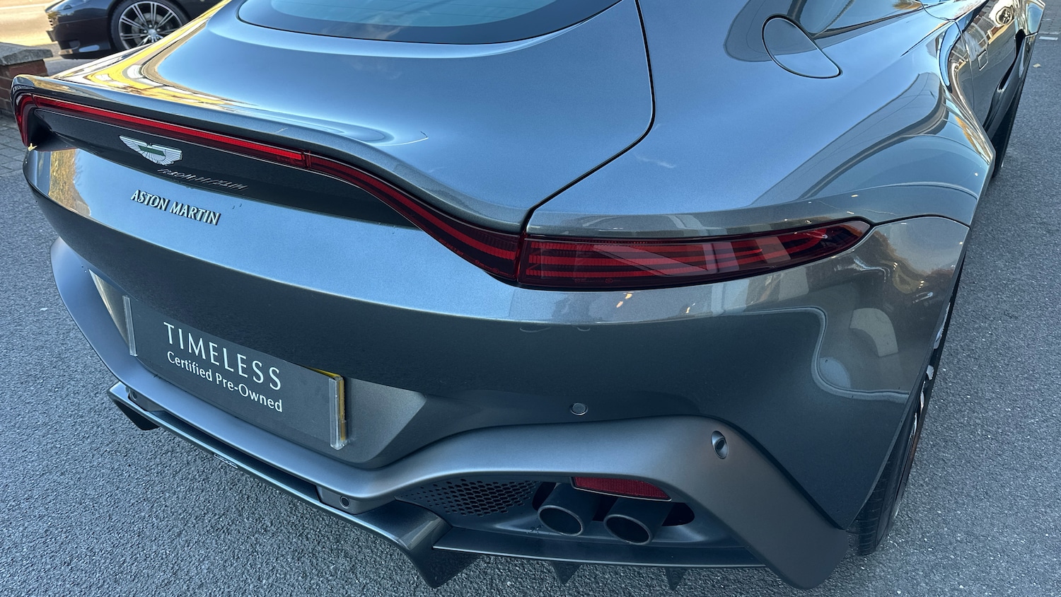 Used Aston Martin Vantage 2019 for sale - 76368826: Photo 8