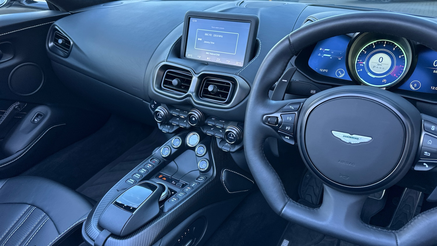 Used Aston Martin Vantage 2021 for sale - 76368820: Photo 9