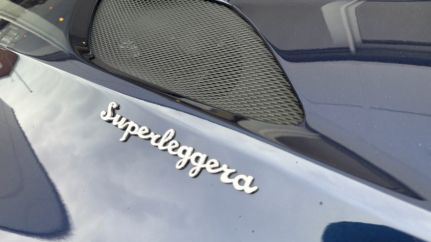 Used Aston Martin DBS 2021 for sale - 78045711: Photo 18