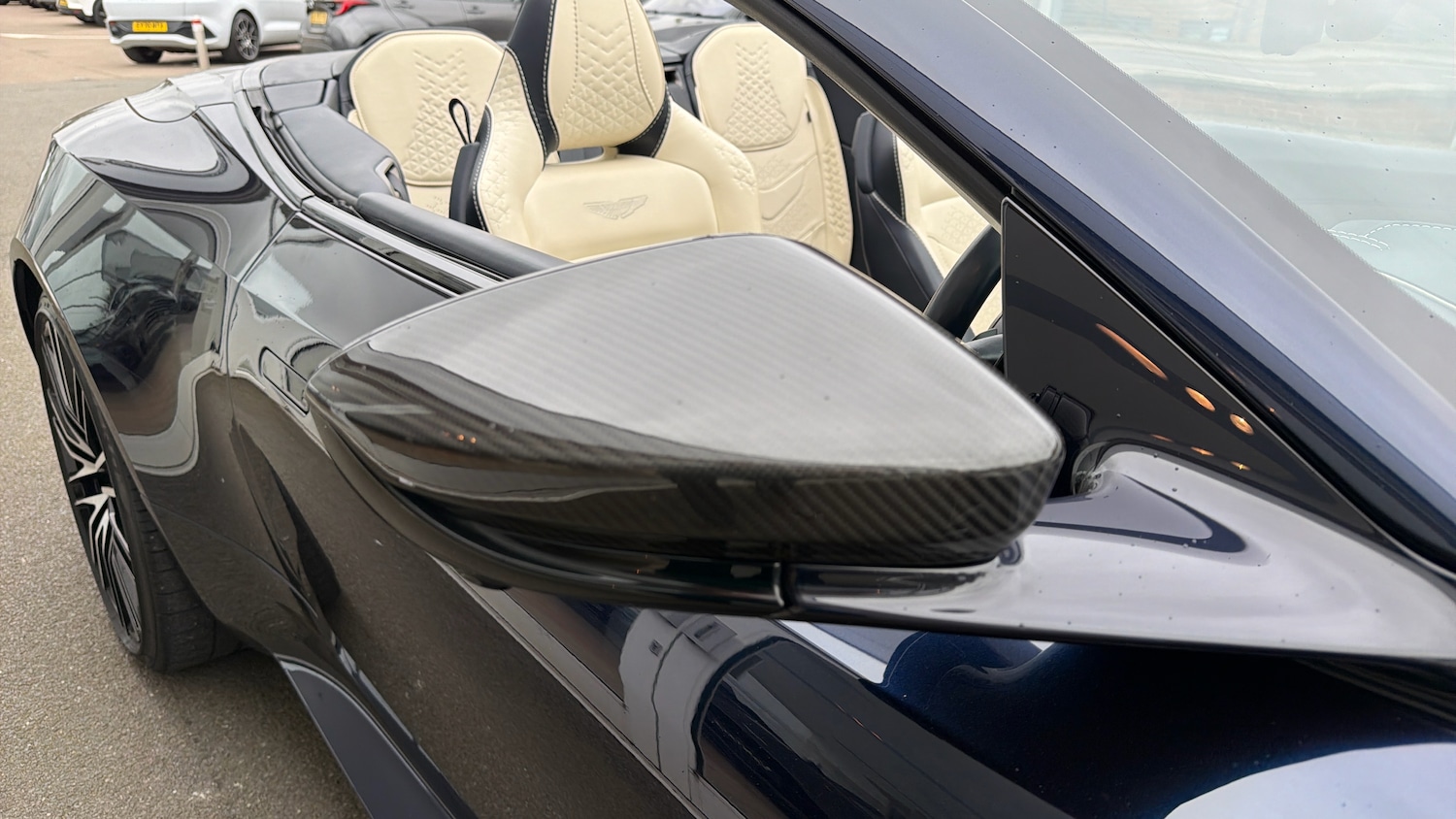 Used Aston Martin DBS 2021 for sale - 78045711: Photo 19