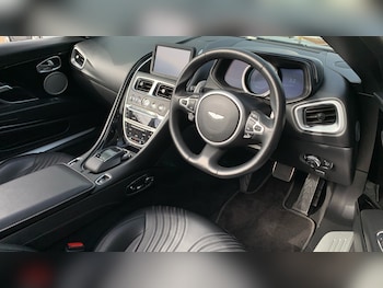 Used Aston Martin DB11 2019 for sale - 76725779: Photo