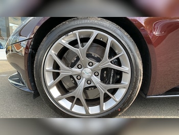 Used Aston Martin DB11 2019 for sale - 76725779: Photo