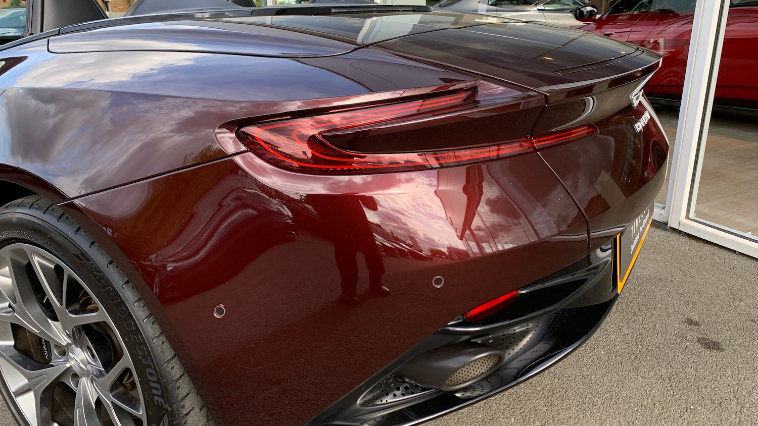 Used Aston Martin DB11 for sale - 76725779: Photo 8