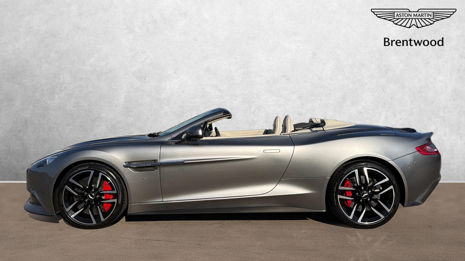 Used Aston Martin Vanquish 2016 for sale - 77968576: Photo 12