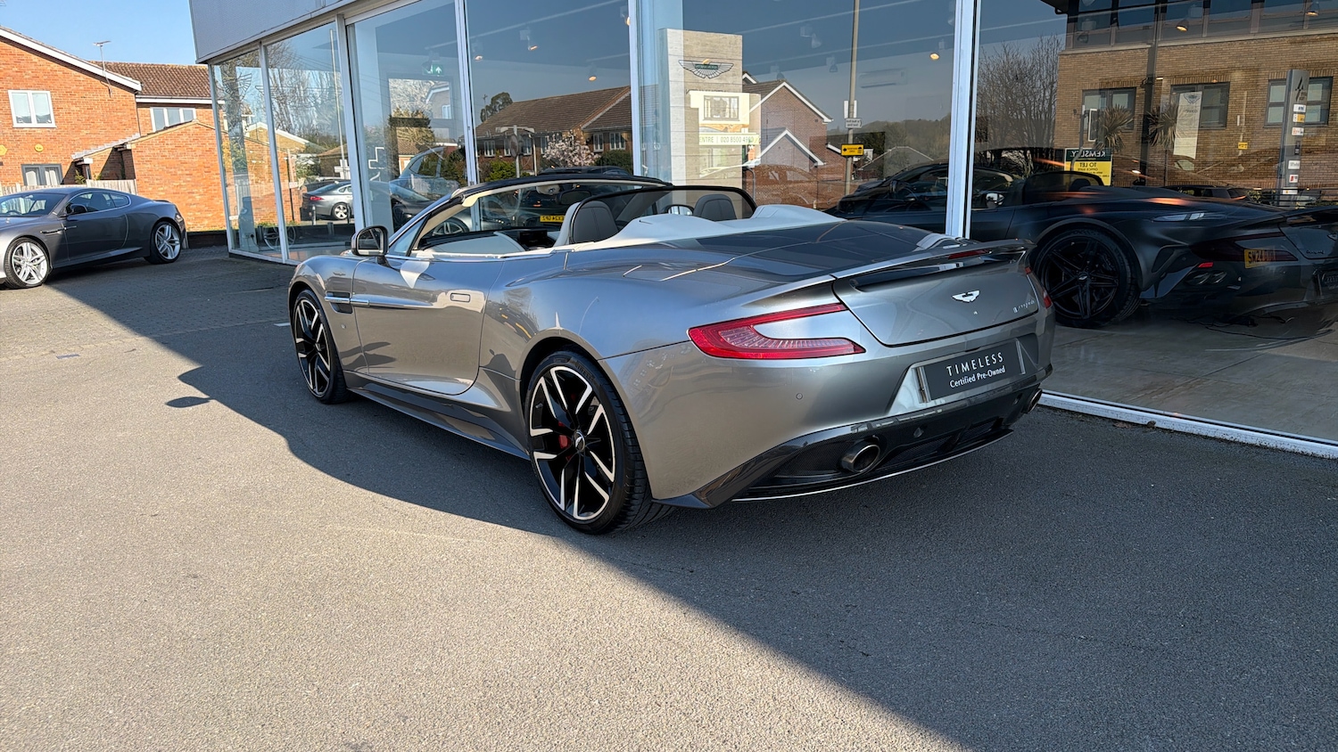 Used Aston Martin Vanquish 2016 for sale - 77968576: Photo 17