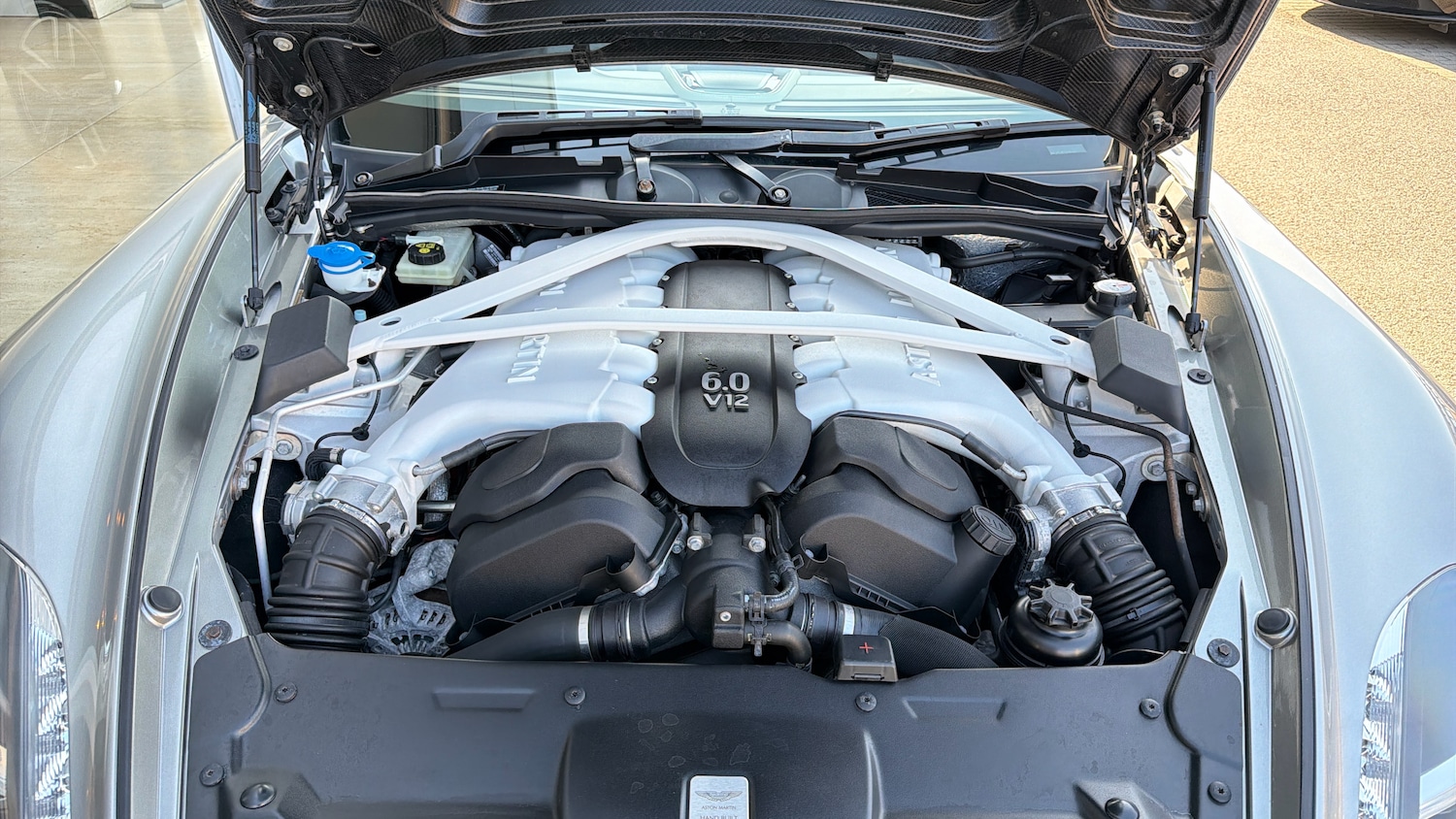 Used Aston Martin Vanquish 2016 for sale - 77968576: Photo 21