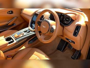 Used Aston Martin DBX 2024 for sale - 78945077: Photo