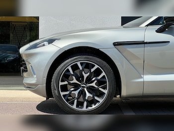 Used Aston Martin DBX 2021 for sale - 78945096: Photo