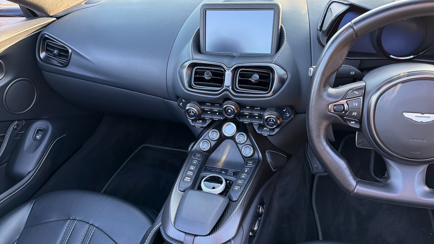 Used Aston Martin Vantage 2022 for sale - 78045710: Photo 9